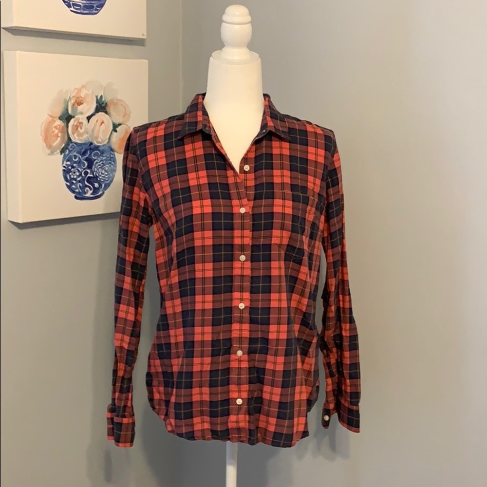 GAP plaid button down navy red sz M